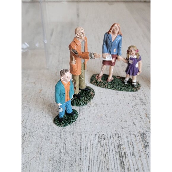 Lemax buying new home spooky town Village accessory Halloween - Picture 2 of 8